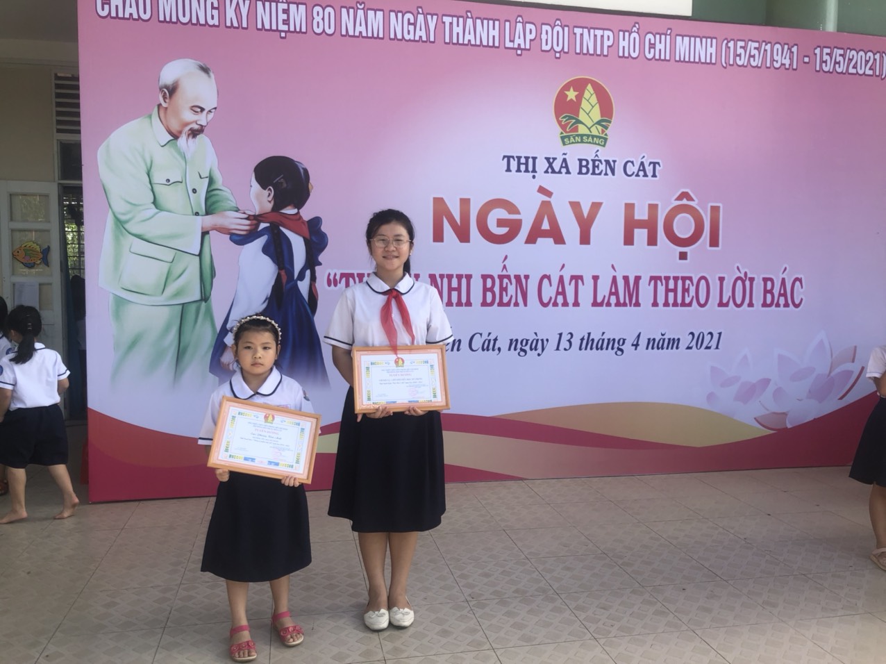 Hoạt động chào mừng 80 năm thành lập Đội TNTP Hồ Chí Minh do Thị đoàn Thị xã Bến Cát tổ chức